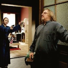 Una minacciosa Anna Maria Mühe nel film In der Welt habt ihr Angst