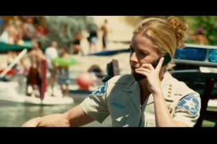 Piranha 3D - Clip 'L'attacco dei Piranha'