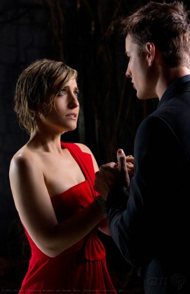 Chloe (Allison Mack) e Oliver (Justin Hartley) nell'episodio Masquerade di Smallville