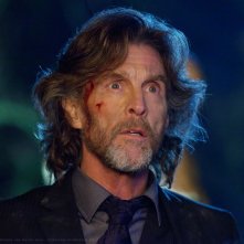 Lionel Luthor (John Glover) nell'episodio Beacon di Smallville