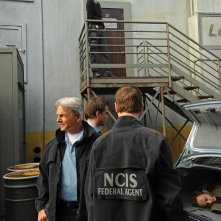 Sean Murray, Mark Harmon e Michael Weatherly e Cote de Pablo nell'episodio Defiance di NCIS