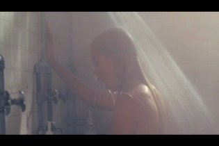 The Ward - Il reparto - Trailer Italiano