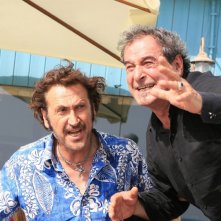 Marco Giallini ed Ennio Fantastichini in Tutti al mare