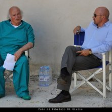 Luca Zingaretti e Marcello Perracchio nell'episodio La danza del gabbiano de Il commissario Montalbano