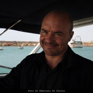 Luca Zingaretti nell'episodio L'età del dubbio de Il commissario Montalbano