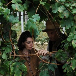 Lara Guirao e Fabrizio Rizzolo nel film Le stelle inquiete
