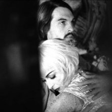 Una sequenza del film Dharma Guns