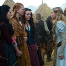 Amanda Seyfried in una scena del film Red Riding Hood