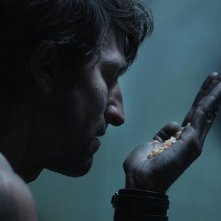 Axel Wedekind in una sequenza di Iron Doors