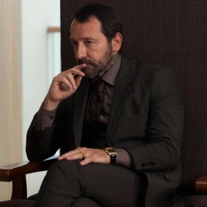 Jean-Hugues Anglade in una scena del film Le marquis