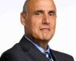 Jeffrey Tambor papà nel pilot Bent