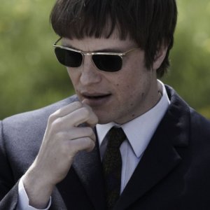 Primo piano di August Diehl dal film Wer wenn nicht wir