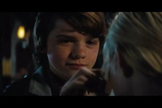 Super 8 - Trailer