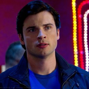Tom Welling in un momento dell'episodio Fortune di Smallville