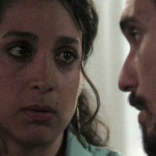 Donatella Finocchiaro e Pier Giorgio Bellocchio in una scena del film Sorelle Mai