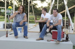 Taylor Kitsch, Scott Porter e Derek Phillips in una scena dell'espisodio finale di Friday Night Lights Always