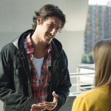 Kay Panabaker ed Eric Balfour in una scena dell'episodio No Ordinary Animal di No Ordinary Family