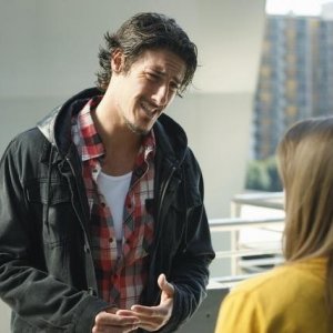 Kay Panabaker ed Eric Balfour in una scena dell'episodio No Ordinary Animal di No Ordinary Family