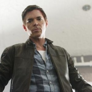 Nicholas Lea nell'episodio Siege di V