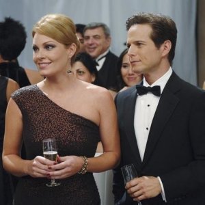 Ona Grauer e Scott Wolf nell'episodio Concordia di V