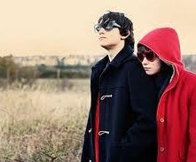 Craig Roberts con Yasmin Paige nel film Submarine