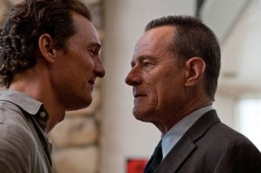 Matthew McConaughey con Bryan Cranston nel film The Lincoln Lawyer