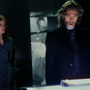 Cassidy Freeman e John Glover in una sequenza dell'episodio Scion di Smallville