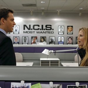 Michael Weatherly e Sarah Jane Morris nell'episodio One Last Score di NCIS