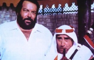 Enzo Cannavale con Bud Spencer in Piedone d'Egitto
