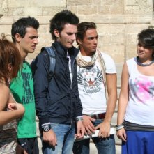 Luca Napolitano (al centro) nel film A Sud di New York