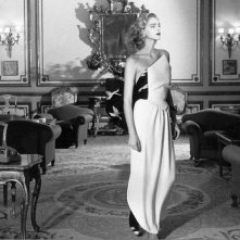 Una sensuale Simonetta Gianfelici in uno scatto di Gianpaolo Barbieri per dashmag.it