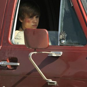 Jason McCann (Justin Bieber) nel furgone in Targets of Obsession di CSI: Scena del crimine