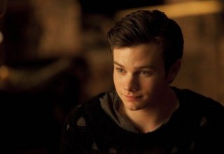 Chris Colfer nell'episodio La nostra canzone di Glee