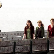 Keira Knightley, Andrew Garfield e Carey Mulligan in una immagine del film Never Let Me Go