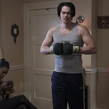 Shanola Hampton e Steve Howey nell'episodio It's Time to Kill the Turtle della serie Shameless