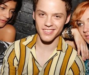 Una scena del remake americano di Skins