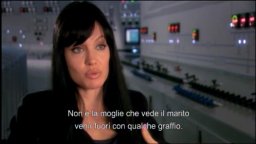 Salt - Clip dagli extra homevideo