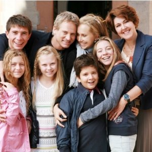 Una foto di gruppo di Un medico in famiglia 7