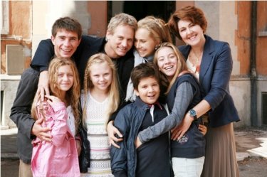 Una foto di gruppo di Un medico in famiglia 7