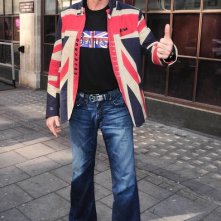 David Hasselhoff esce dai Radio One Studios nel centro di Londra