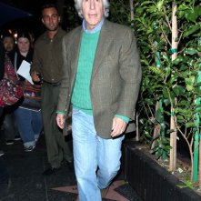 Henry 'Fonzie' Winkler trascorre la serata all'Hollywood's Hemingways