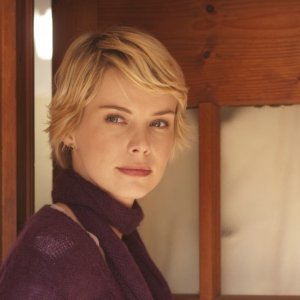 Andrea Osvart nel film La fine è il mio inizio