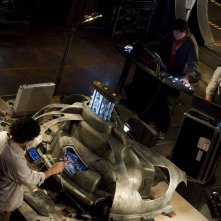 David Blue, Peter Kelamis e Patrick Gilmore dall'alto nell'episodio Deliverance di Stargate Universe