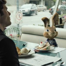 James Marsden con C.P. nel film Hop