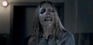 Una immagine spettrale di The Ward di John Carpenter (2010)