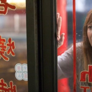 Anna Torv nell'episodio Bloodline di Fringe