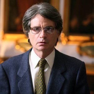 Claudio Bigagli in un'immagine della commedia C'è chi dice no