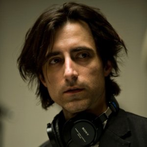 Il regista Noah Baumbach sul set di Greenberg