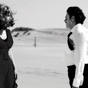 Anna Mouglalis con José Garcia nella commedia Chez Gino