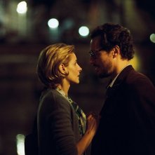 Clotilde Courau con Stefano Accorsi nel film Tous les soleils